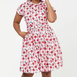 NWT Joanie x Horrockses Fashion Nell Strawberry Print Shirtdress